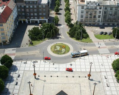 crossroad-2698607_1920