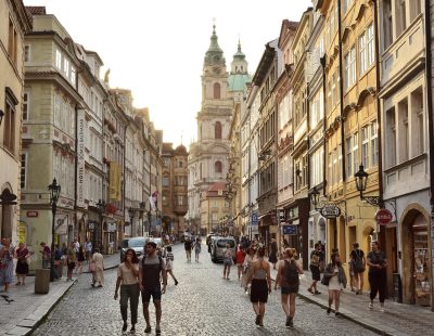 street-7544046_1920